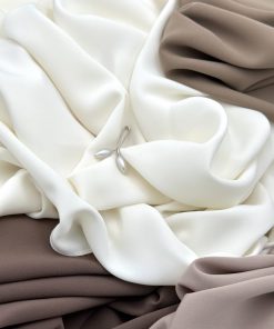 Attache hijab anti-trou